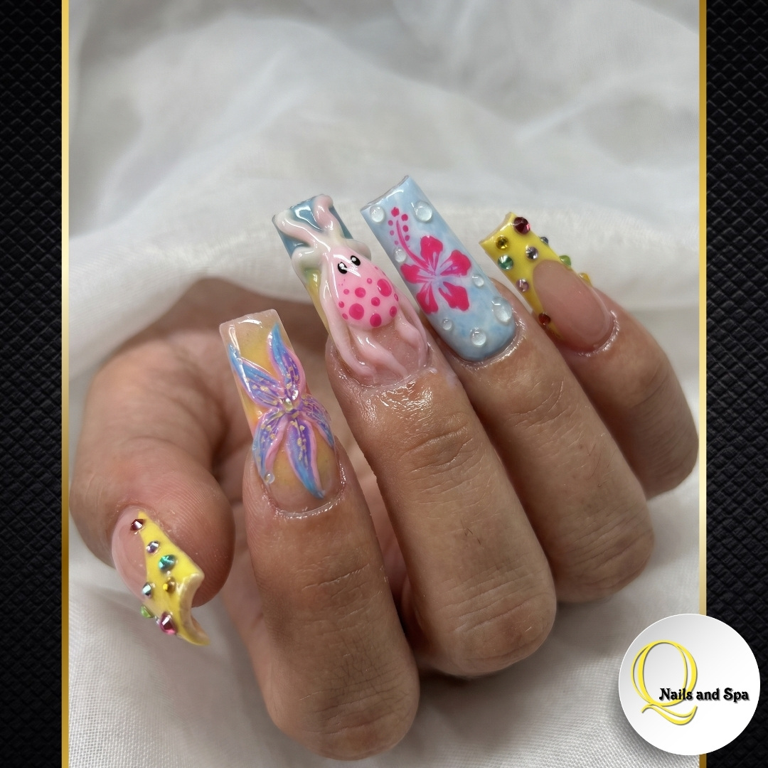 Q Nails Art